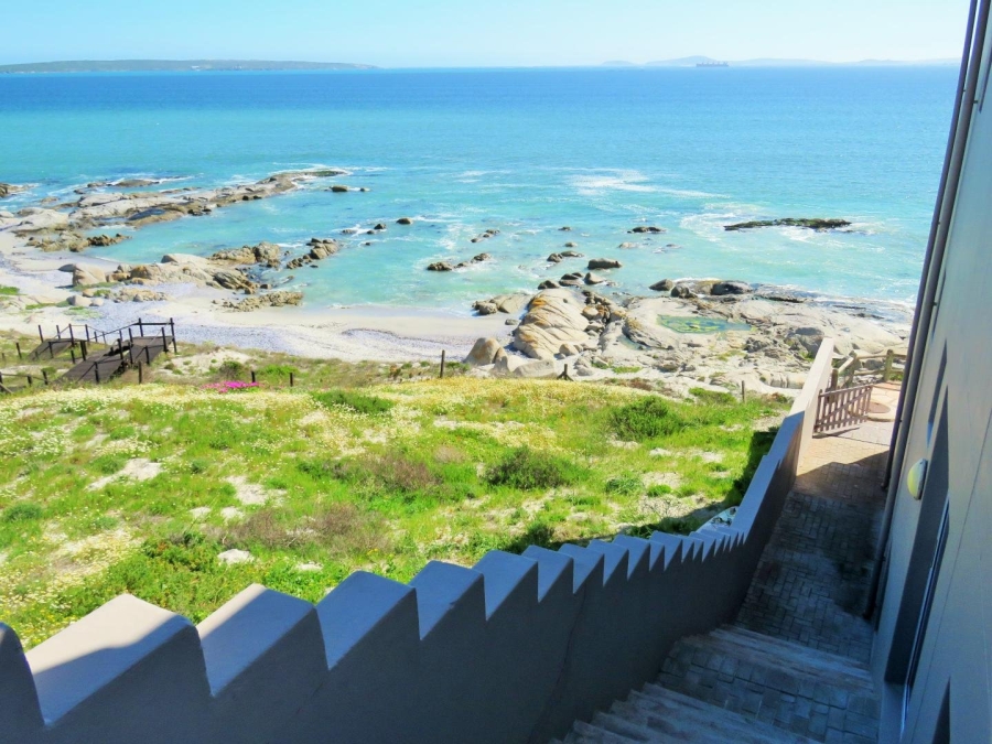 9 Bedroom Property for Sale in Waterfront Western Cape
